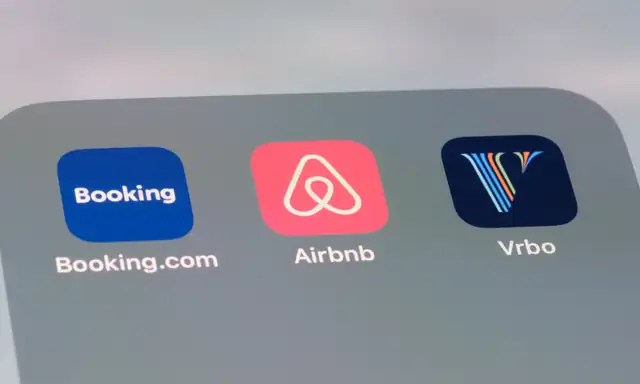 Airbnb, Vrbo and Booking.com apps